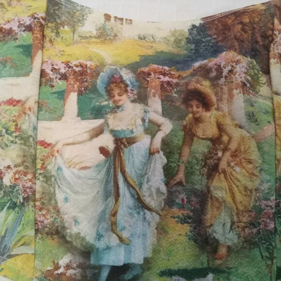 Pretty camisole top redesigned with lace straps, beautiful printed image - Picture 3 of 8